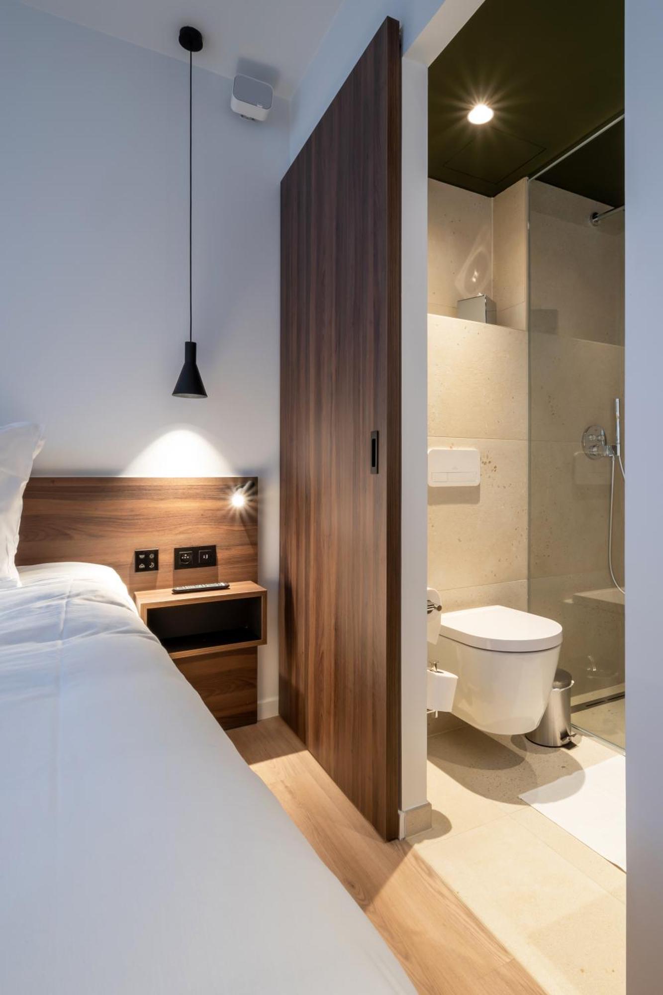 One Two Four - Hotel & Spa 根特 外观 照片